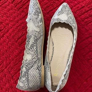 Snakeskin Pointed Toe Flats